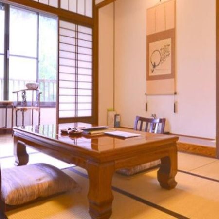 Kaikake Onsen Ryokan Юзава Екстериор снимка